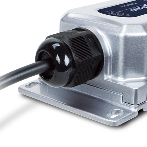 Industrial IP67 1000BASE-X SFP to 10/100/1000BASE-T 802.3at PoE+ Media Converter